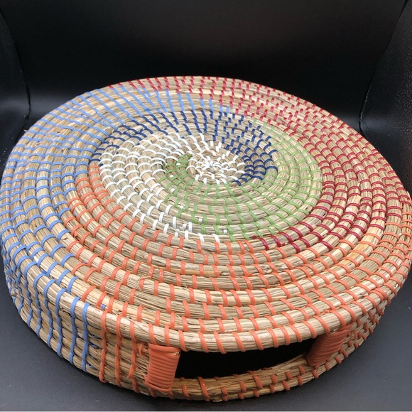 XL Sea Grass Woven Hostess Tray 16” Diameter, Handles 3”tall Vietnam - Picture 4 of 9